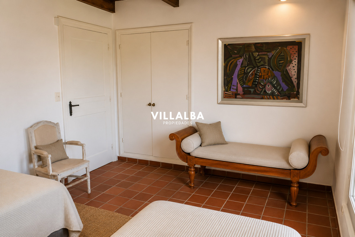 Apartamento ID.3592 - Casa en Venta, Mansa, Punta del Este, 3 Dormitorios.