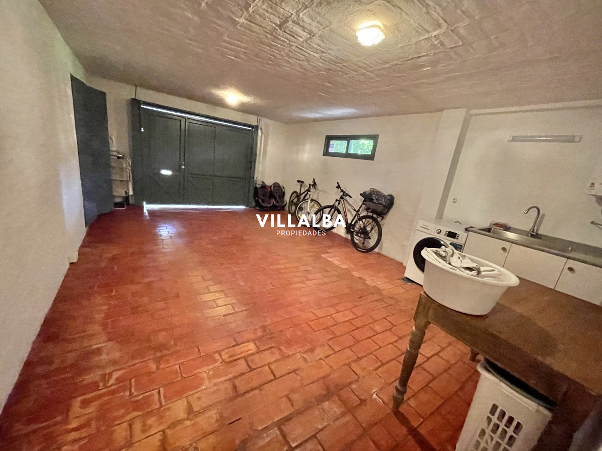 Apartamento ID.4517 - VENTA DE CASA DE 3 DORMITORIOS Y SERVICIO EN RINCON DEL INDIO PUNTA DEL ESTE
