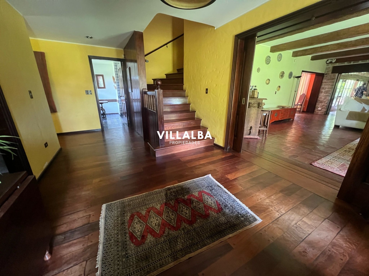 Casa ID.4518 - Exclusiva Residencia en la Zona Más Prestigiosa de Punta del Este