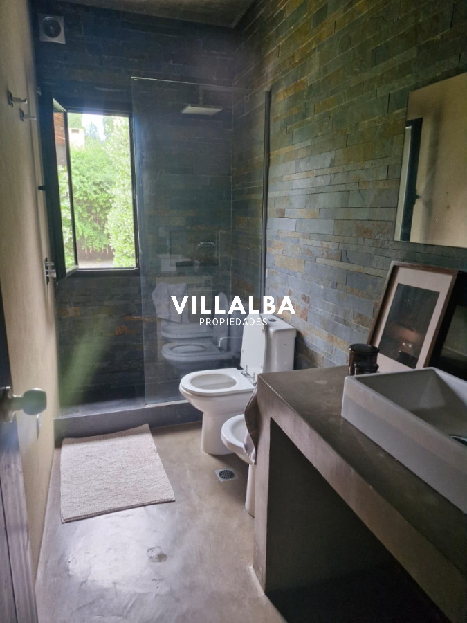 Casa ID.4637 - Casa en La Arbolada - Punta del Este
