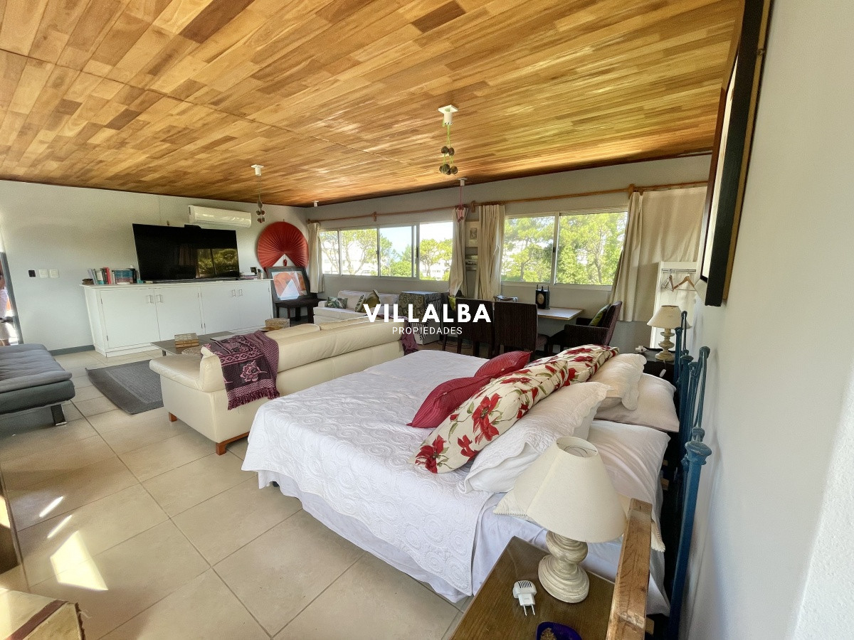 Apartamento ID.4517 - VENTA DE CASA DE 3 DORMITORIOS Y SERVICIO EN RINCON DEL INDIO PUNTA DEL ESTE