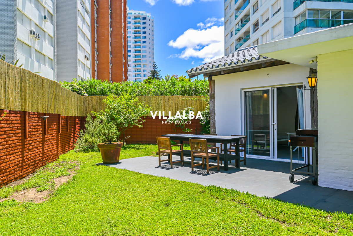 Apartamento ID.3592 - Casa en Venta, Mansa, Punta del Este, 3 Dormitorios.