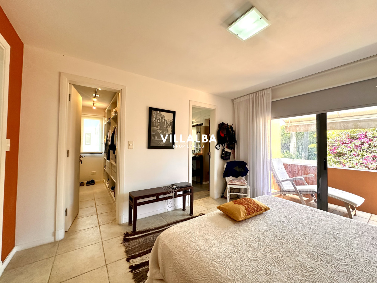 Casa ID.4625 - Casa en venta en barrio privado, Punta del Este