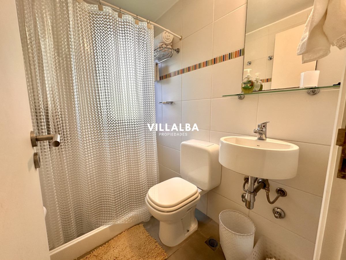 Casa ID.4625 - Casa en venta en barrio privado, Punta del Este