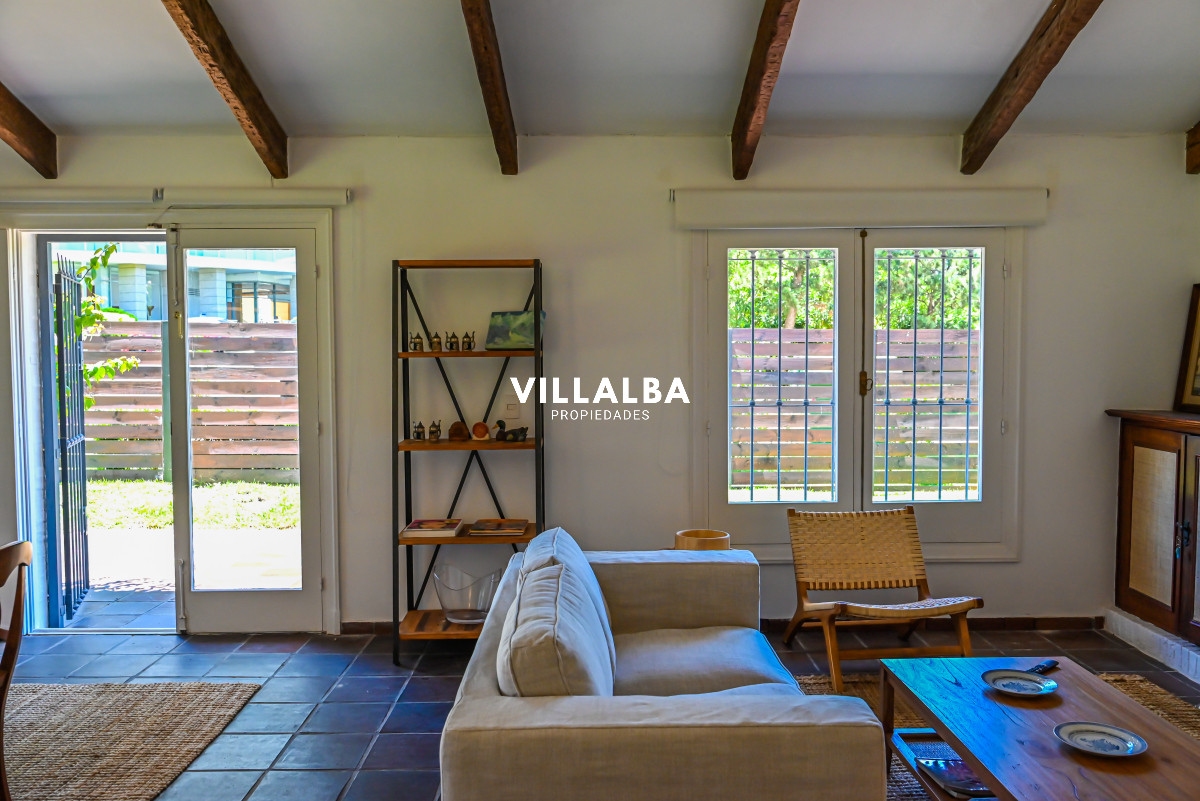 Apartamento ID.3592 - Casa en Venta, Mansa, Punta del Este, 3 Dormitorios.