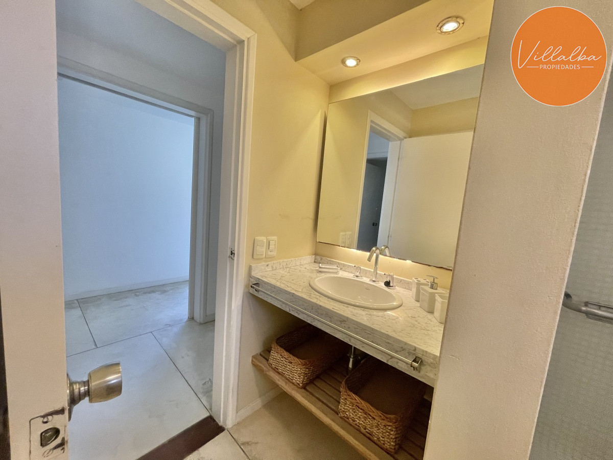 Casa ID.1943 - VENTA DE HERMOSA CASA DE 4 DORMITORIOS EN LUGANO PUNTA DEL ESTE 