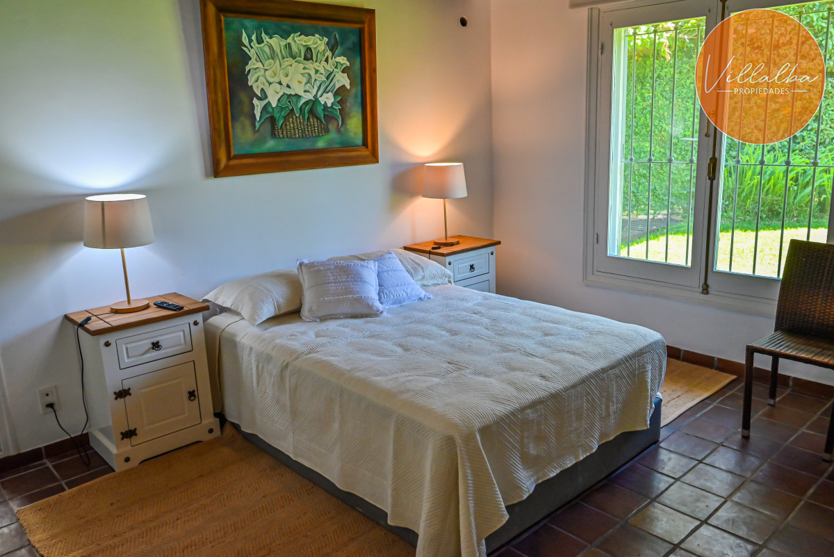 Apartamento ID.3592 - Casa en Venta, Mansa, Punta del Este, 3 Dormitorios.