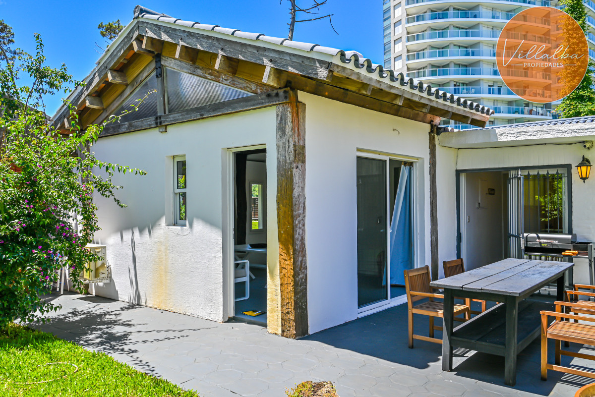 Apartamento ID.3592 - Casa en Venta, Mansa, Punta del Este, 3 Dormitorios.