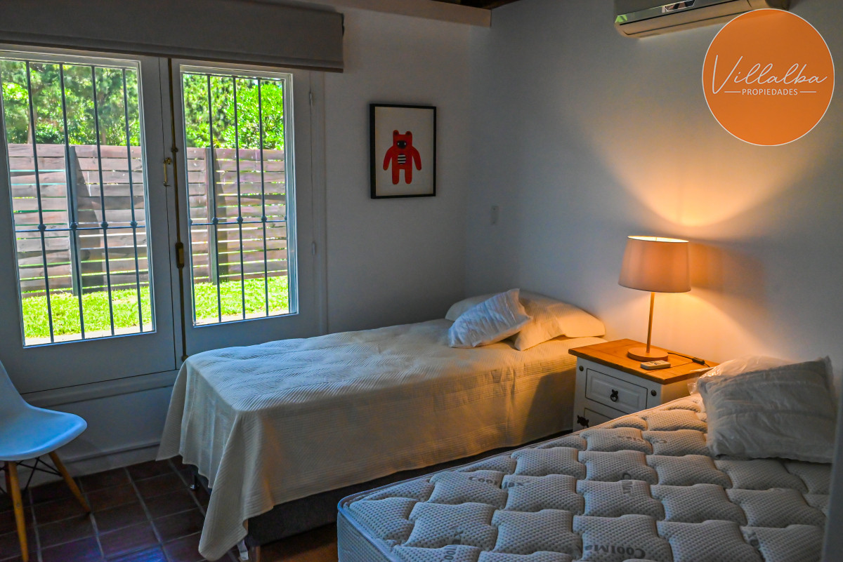 Apartamento ID.3592 - Casa en Venta, Mansa, Punta del Este, 3 Dormitorios.