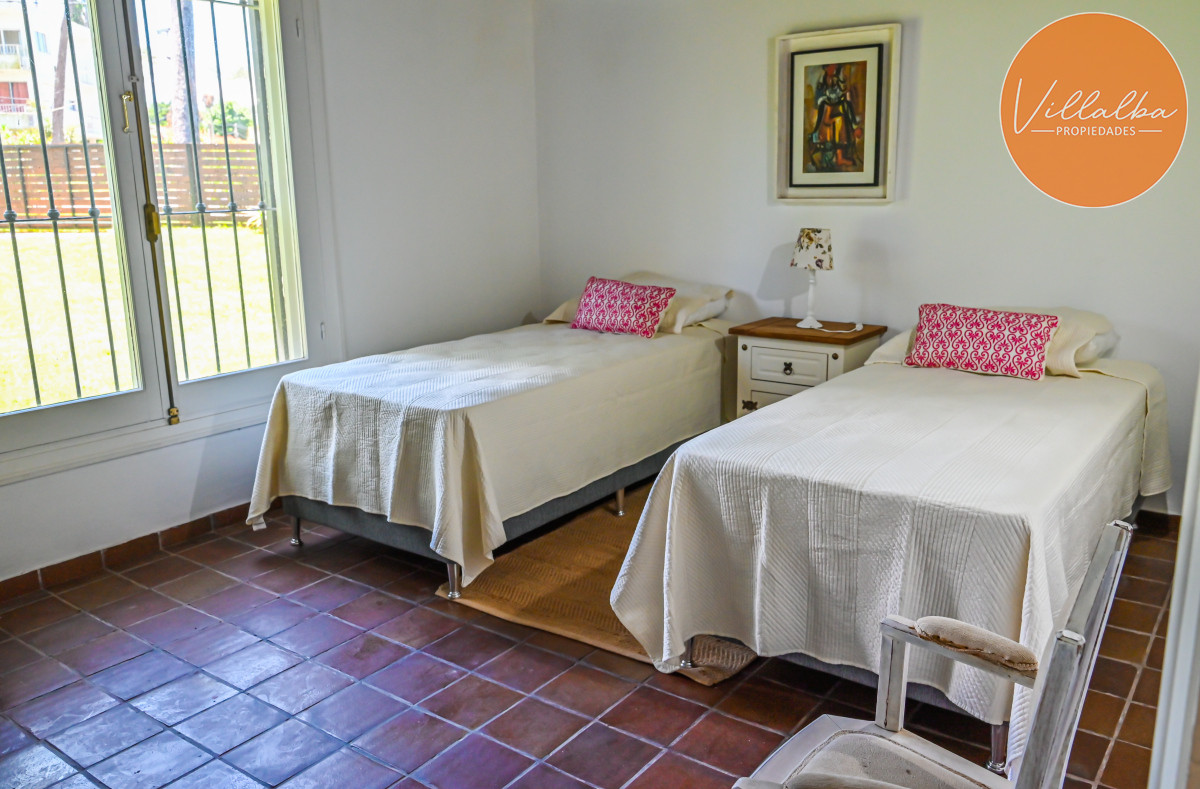 Apartamento ID.3592 - Casa en Venta, Mansa, Punta del Este, 3 Dormitorios.