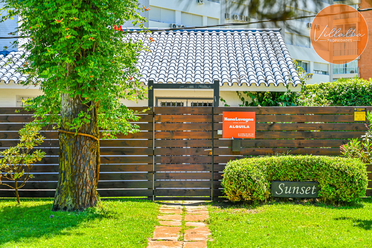 Apartamento ID.3592 - Casa en Venta, Mansa, Punta del Este, 3 Dormitorios.