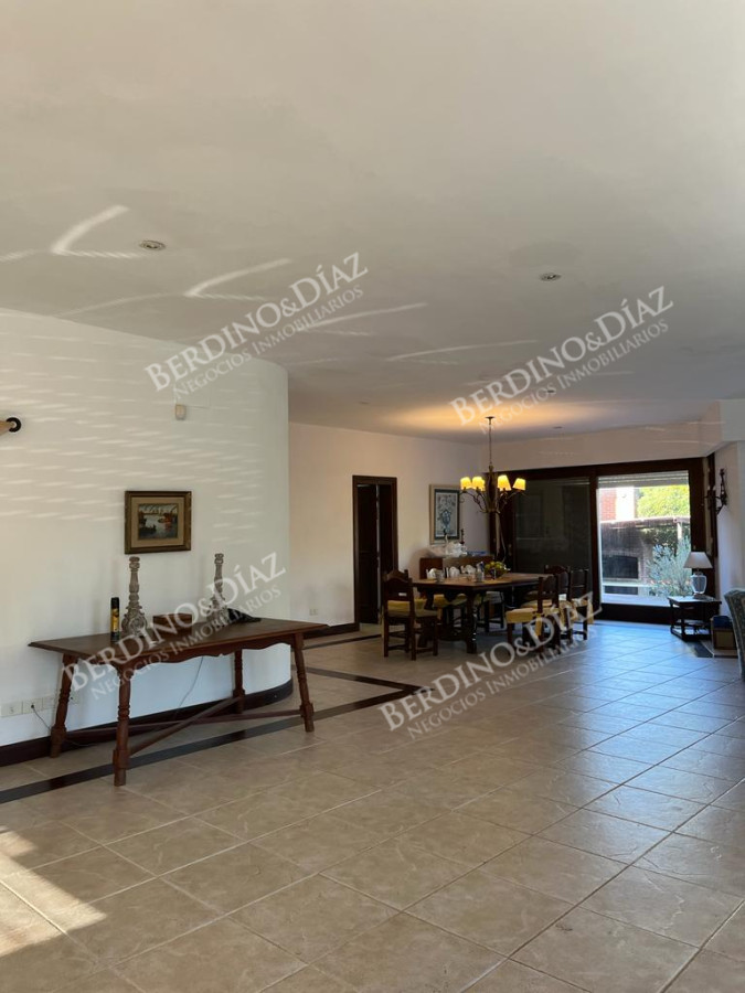 Casa ID.1926 - Oportunidad en Venta Residencia en el Golf Punta del este 