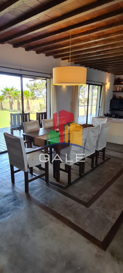 Casa ID.4540 - Casa en venta de 4 dormitorios en Jose Igancio 