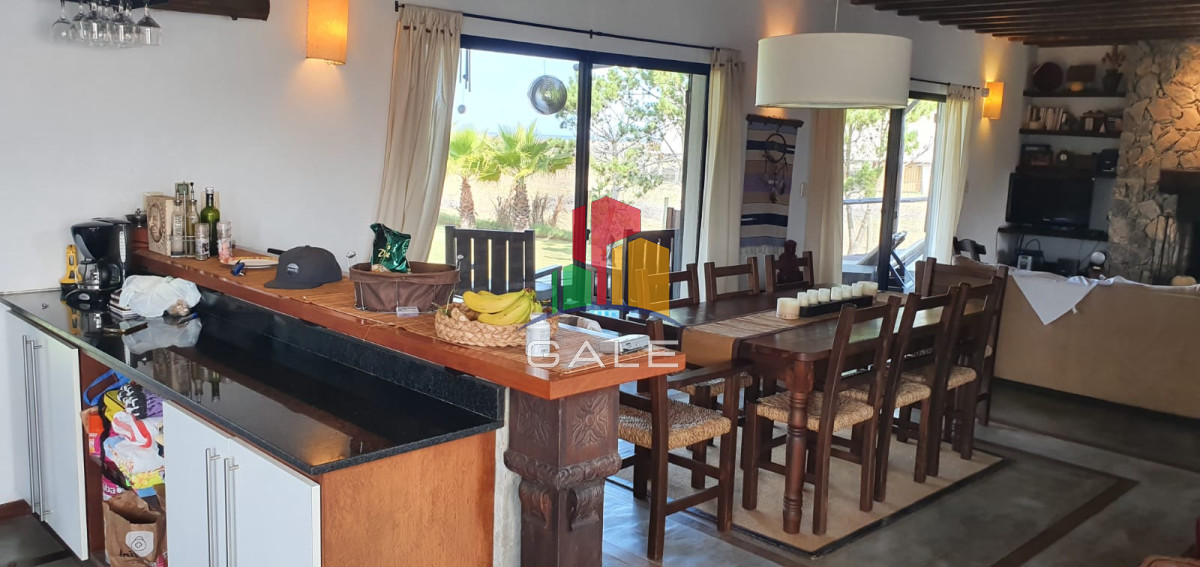 Casa ID.4540 - Casa en venta de 4 dormitorios en Jose Igancio 