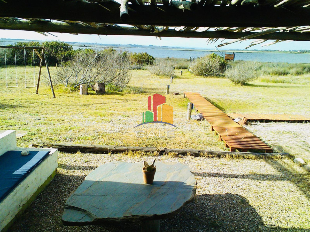 Casa ID.4539 - Casa en Alquiler, Santa Monica, Manantiales, 4 Dormitorios.