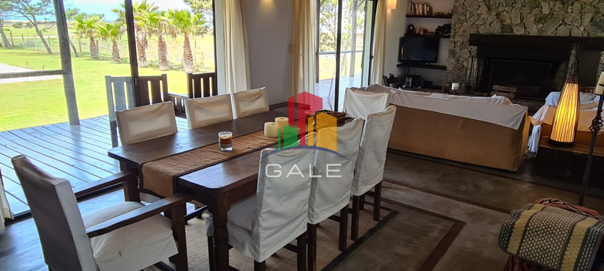 Casa ID.4540 - Casa en venta de 4 dormitorios en Jose Igancio 