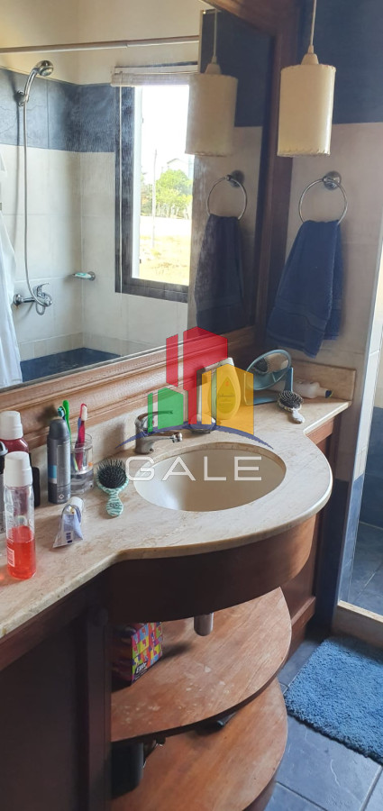 Casa ID.4540 - Casa en venta de 4 dormitorios en Jose Igancio 