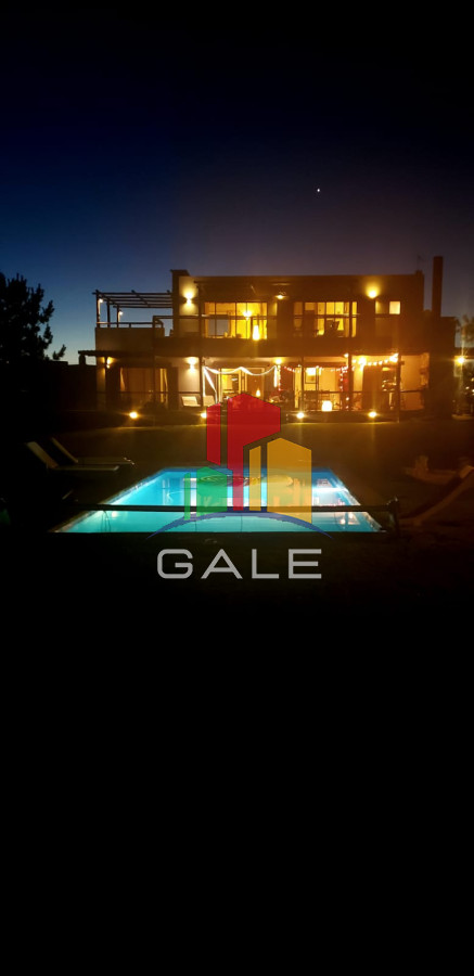 Casa ID.4540 - Casa en venta de 4 dormitorios en Jose Igancio 