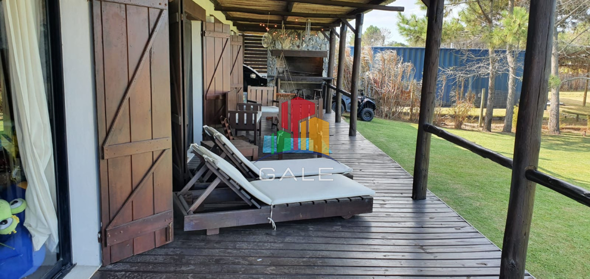 Casa ID.4540 - Casa en venta de 4 dormitorios en Jose Igancio 