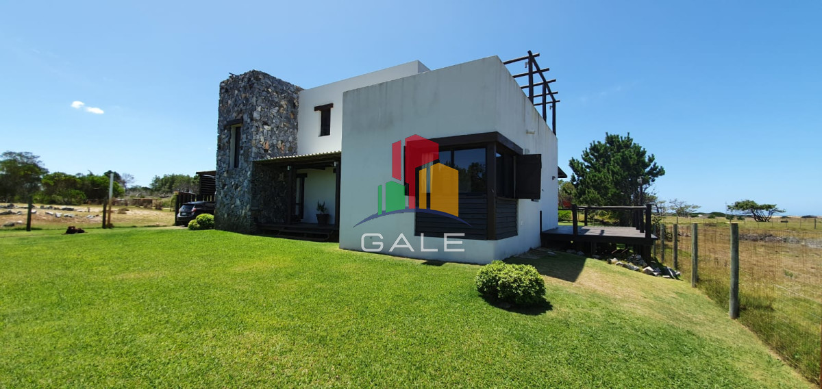 Casa ID.4540 - Casa en venta de 4 dormitorios en Jose Igancio 