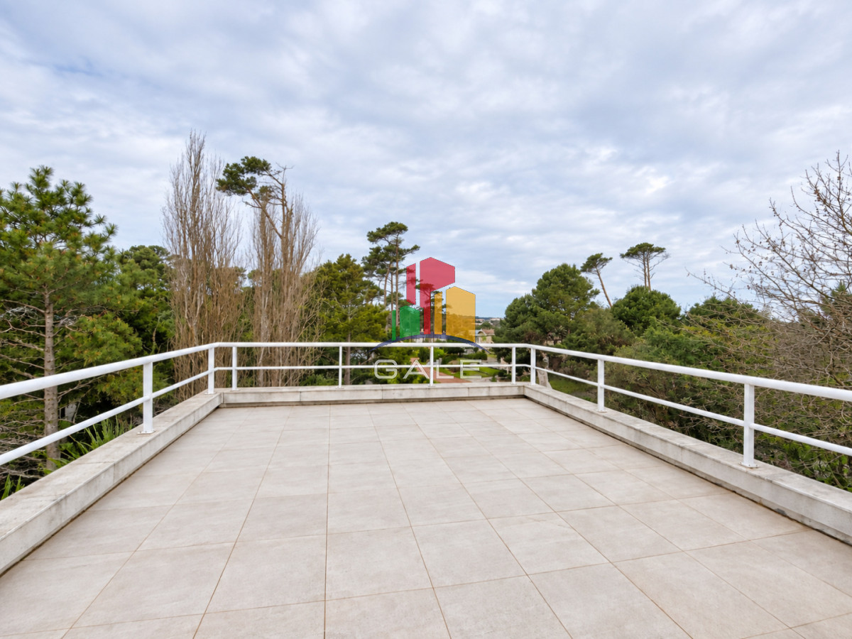 Casa ID.4537 - Casa en Venta y Alquiler, Laguna Blanca, La Barra, 4 Dormitorios.