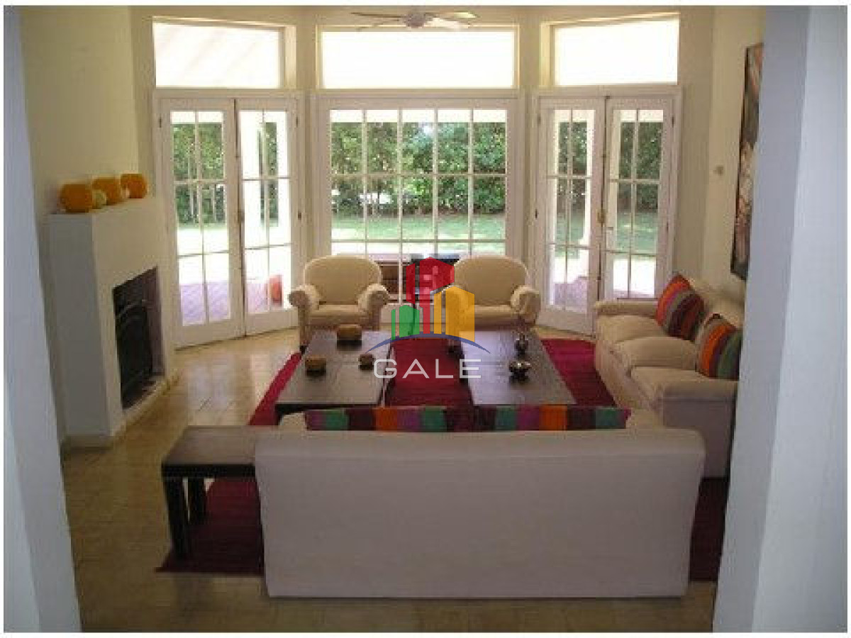 Casa ID.4536 - Casa en Venta, Manantiales, Manantiales, 4 Dormitorios.