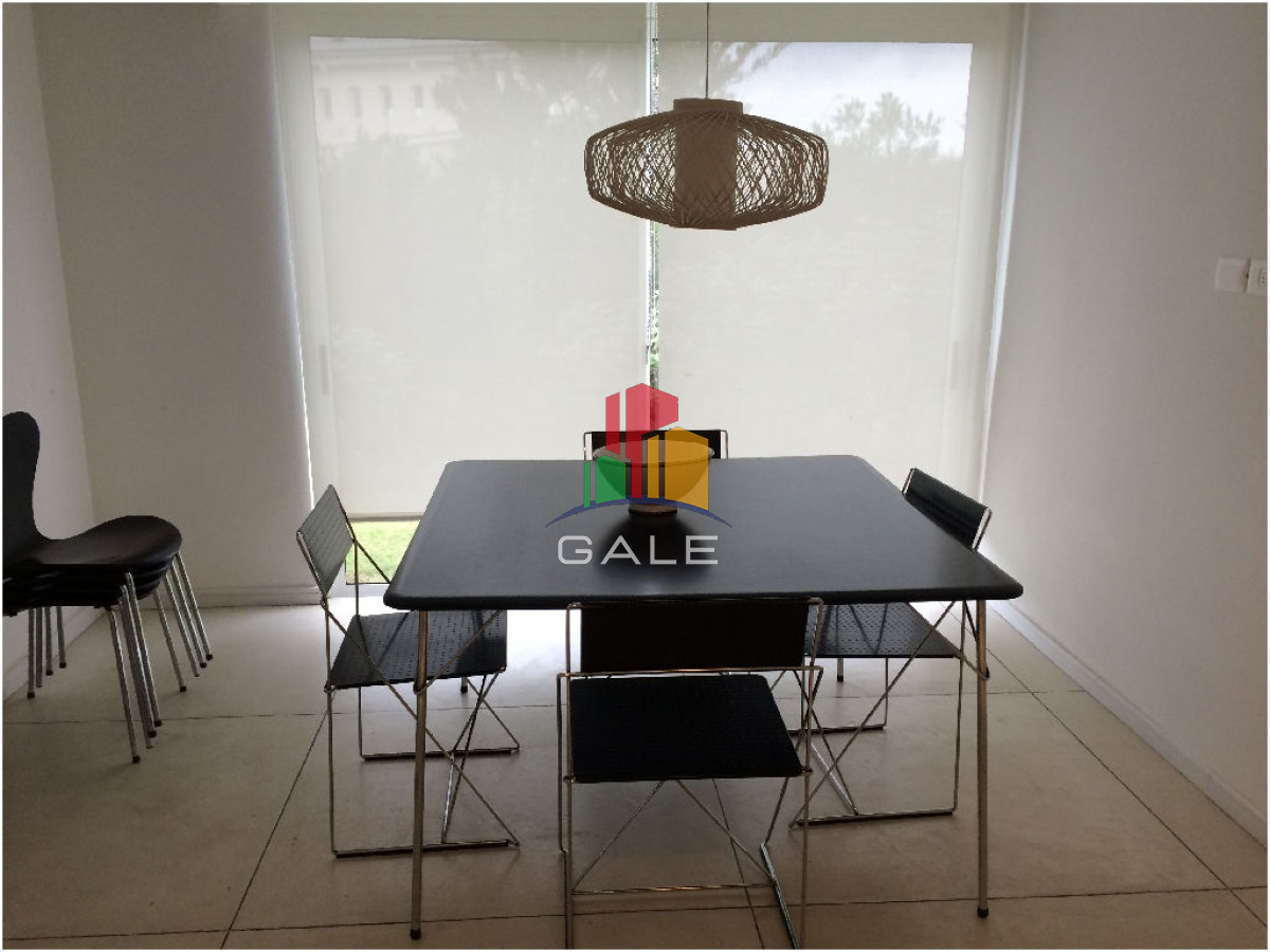 Casa ID.4537 - Casa en Venta y Alquiler, Laguna Blanca, La Barra, 4 Dormitorios.