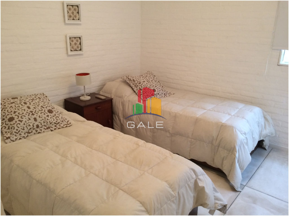 Casa ID.4537 - Casa en Venta y Alquiler, Laguna Blanca, La Barra, 4 Dormitorios.