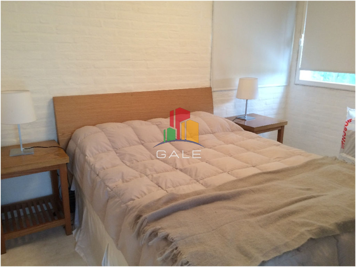 Casa ID.4537 - Casa en Venta y Alquiler, Laguna Blanca, La Barra, 4 Dormitorios.