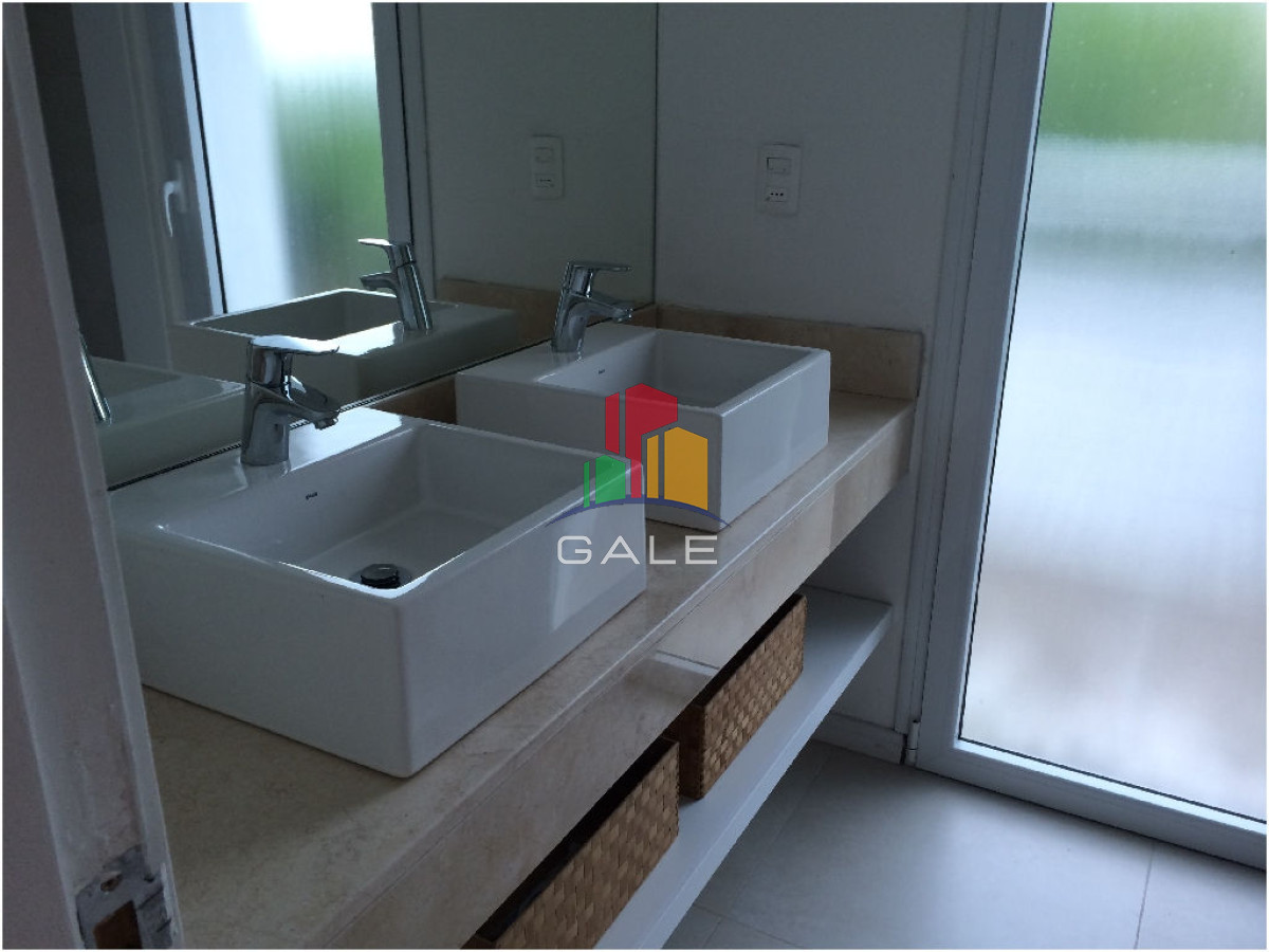 Casa ID.4537 - Casa en Venta y Alquiler, Laguna Blanca, La Barra, 4 Dormitorios.