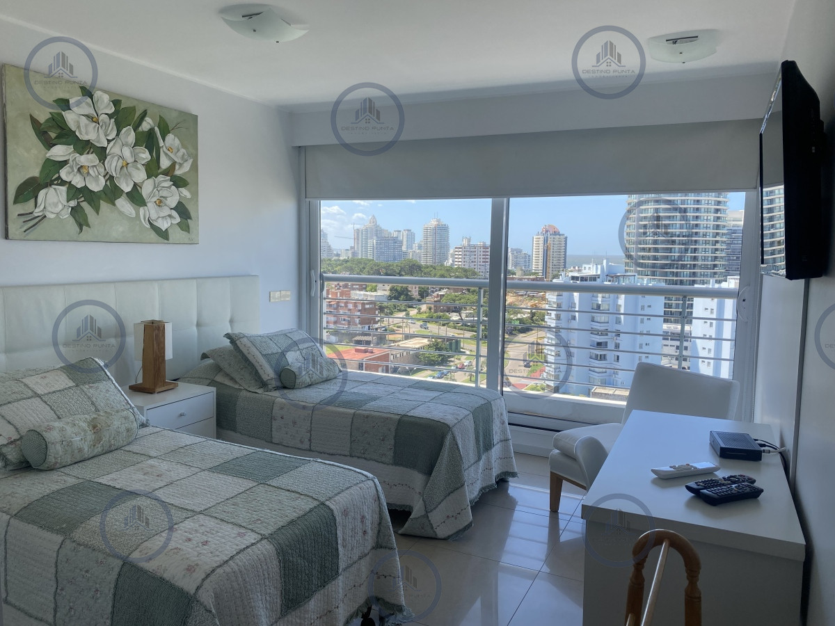 Apartamento ID.2533 - Apartamento en Venta y Alquiler, Mansa, Punta del Este, 3 Dormitorios