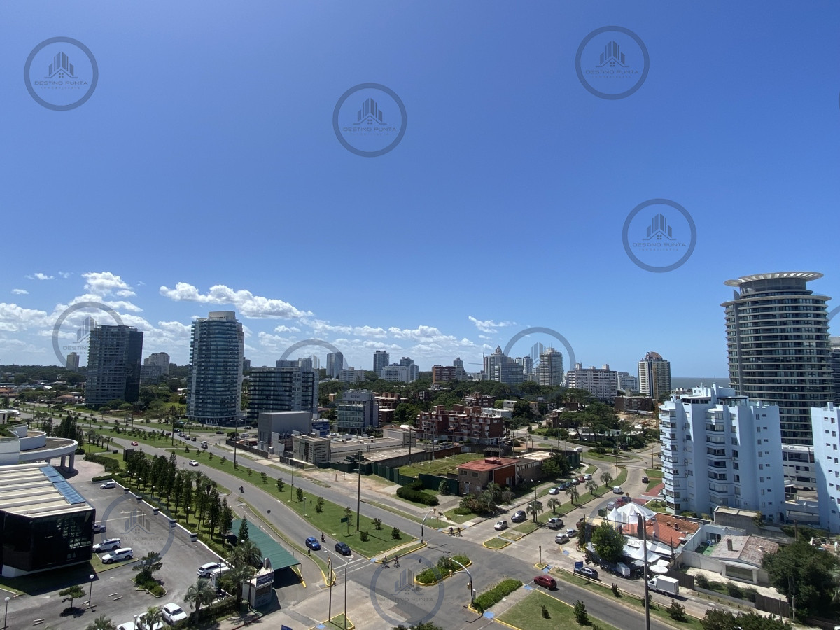 Apartamento ID.2533 - Apartamento en Venta y Alquiler, Mansa, Punta del Este, 3 Dormitorios