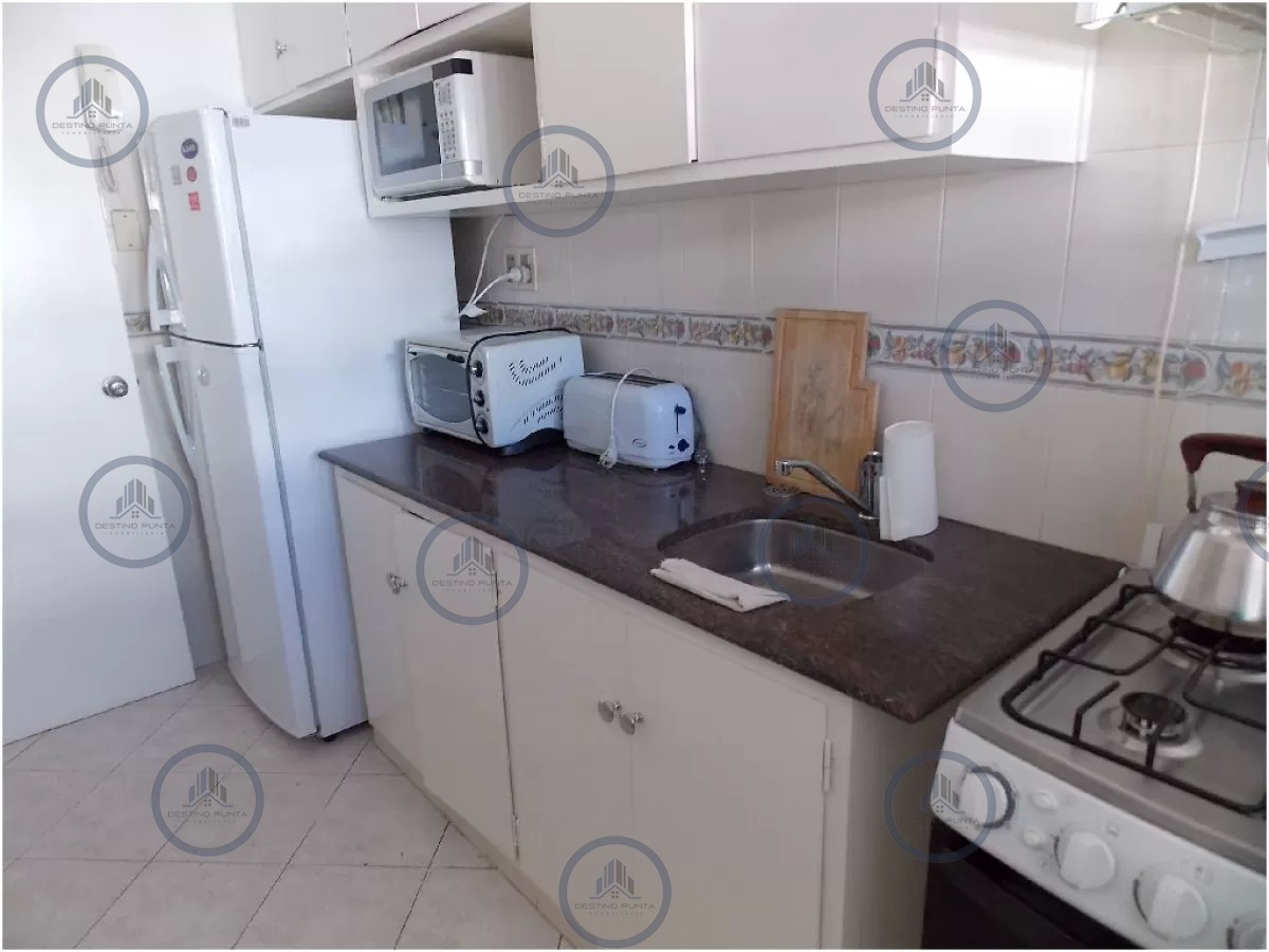 Apartamento ID.3042 - Apartamento de  2 Dormitorios frente a Playa Mansa