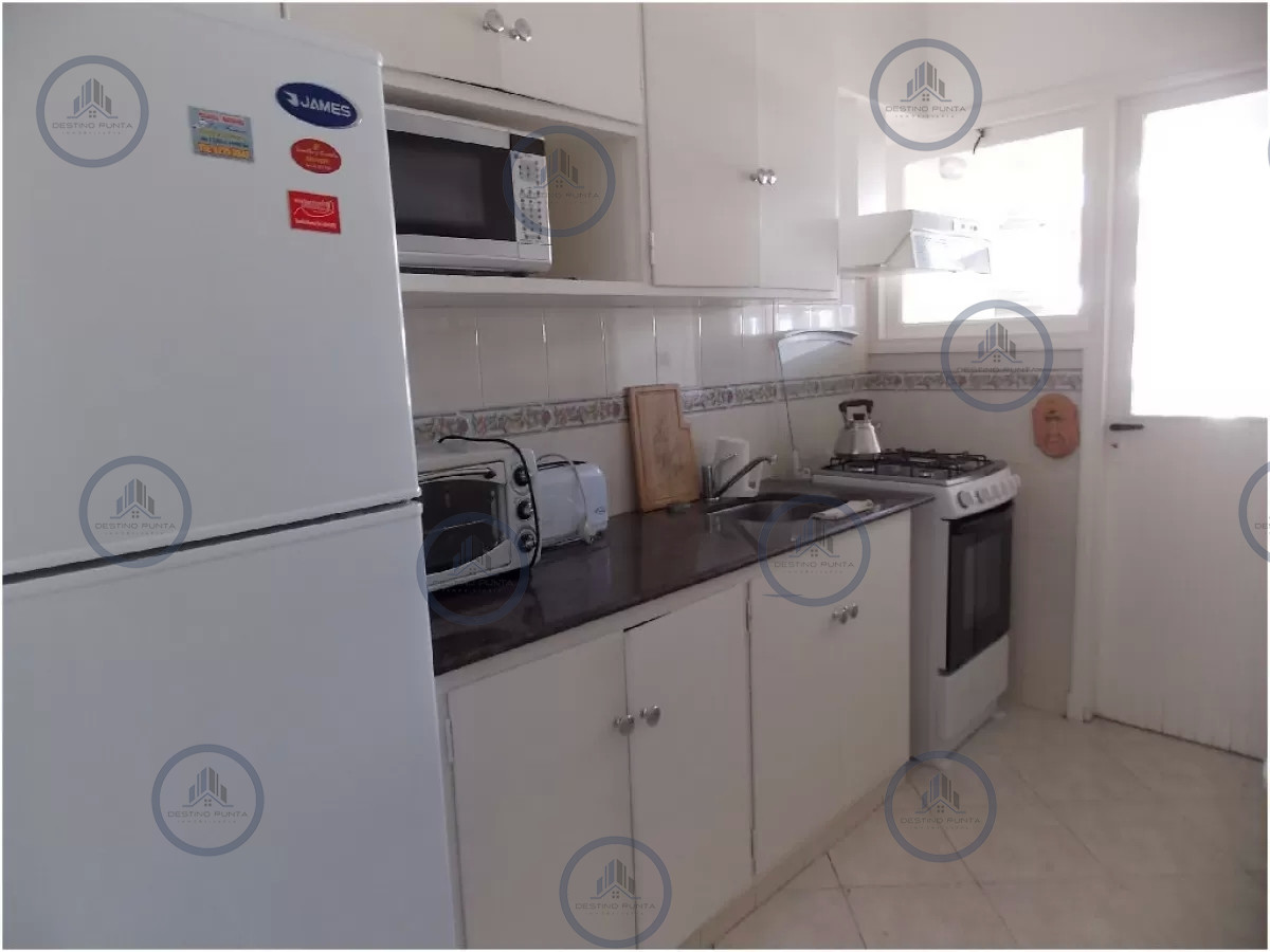 Apartamento ID.3042 - Apartamento de  2 Dormitorios frente a Playa Mansa