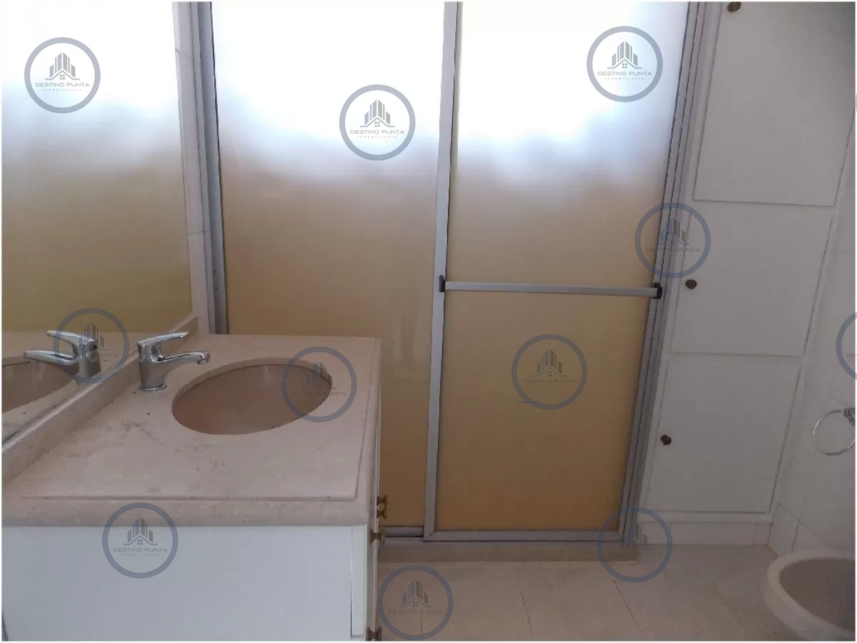 Apartamento ID.3042 - Apartamento de  2 Dormitorios frente a Playa Mansa