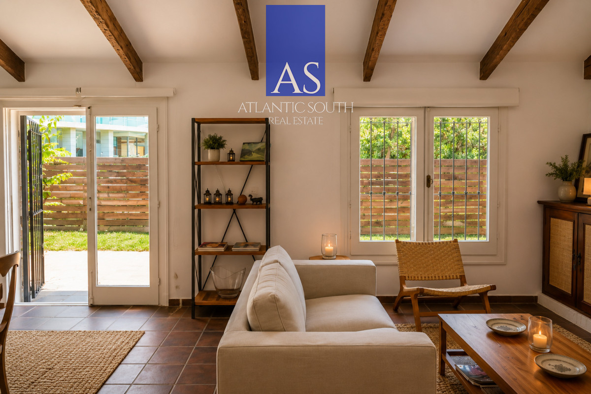 Casa ID.4689 - Casa 3 dormitorios semi reciclada a pasos del mar Playa Mansa Punta del Este