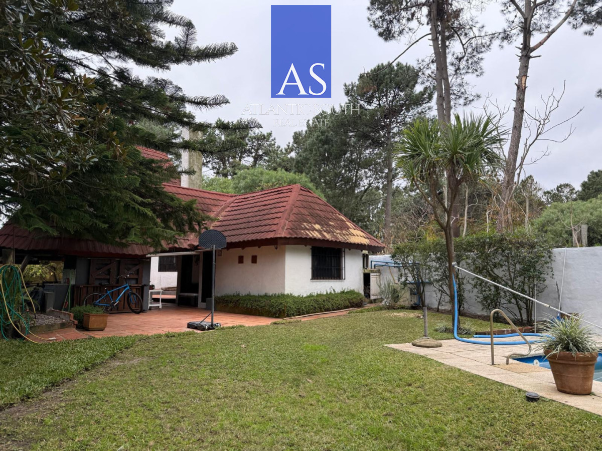 Casa 4 dormitorios Pinares Punta del Este