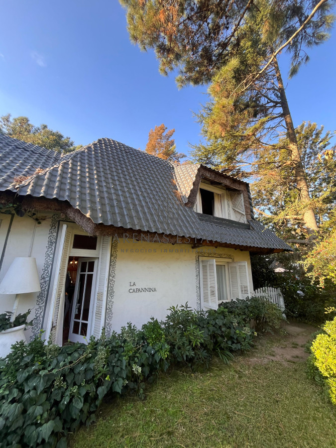 Casa ID.4261 - Oportunidad Casa 4 dormitorios en Pinares 