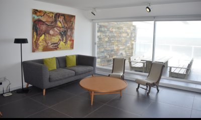 Apartamento en Venta Edificio Bonaire, Peninsula, Punta del Este, 3 Dormitorios.