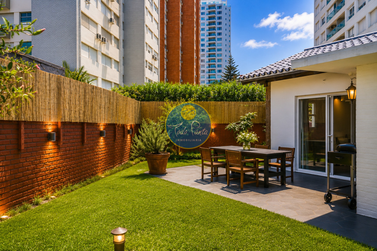 Miniatura de Casa de 3 dormitorios en Mansa, Punta del Este | Todo Punta