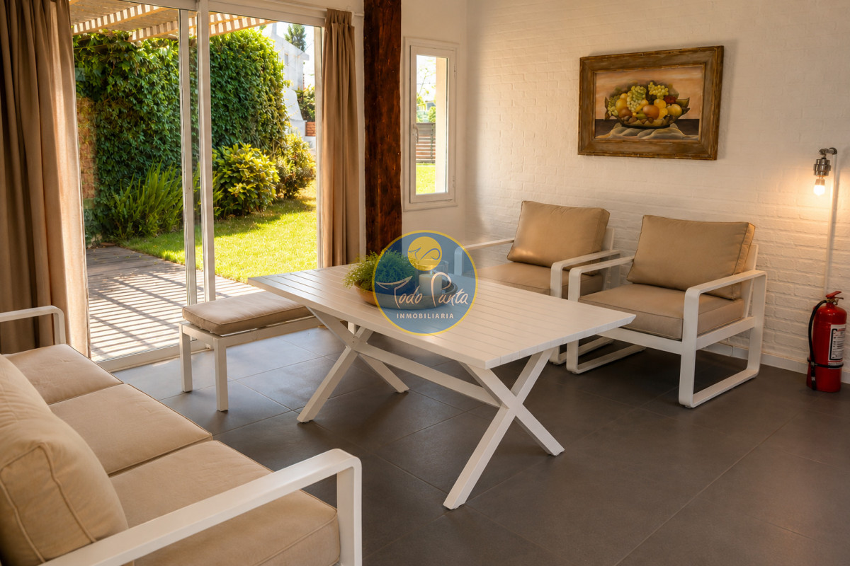 Miniatura de Casa de 3 dormitorios en Mansa, Punta del Este | Todo Punta