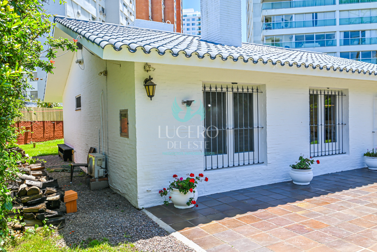 Casa ID.1779 - Casa en Venta, Mansa, Punta del Este, 3 Dormitorios.