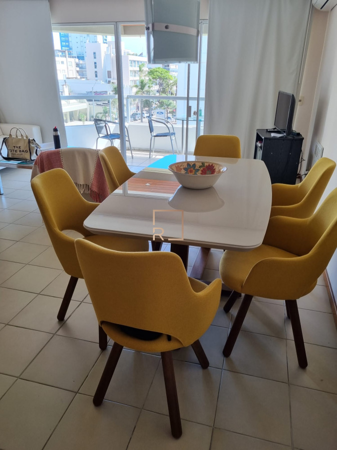 Apartamento ID.362 - Apartamento en Venta y Alquiler, Peninsula, Punta del Este, 2 Dormitorios.