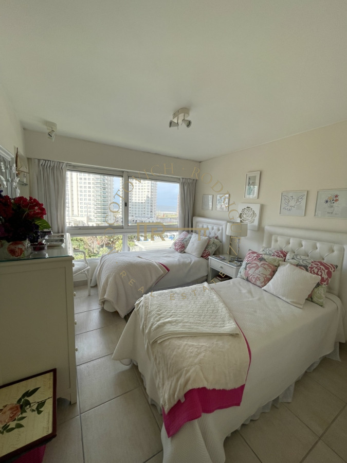 Apartamento ID.2904 - Apartamento en Venta , Mansa, Punta del Este, 3 Dormitorios.