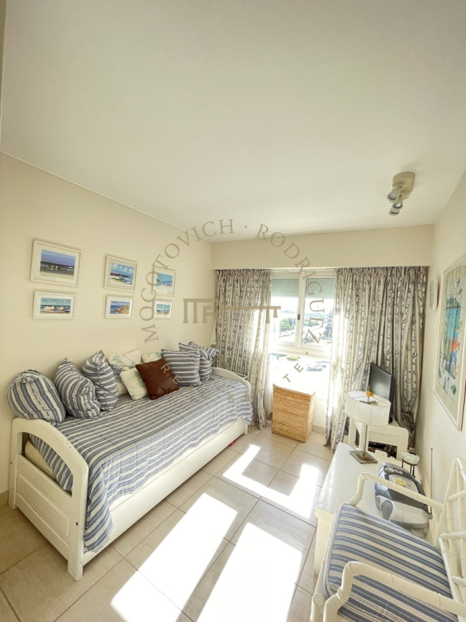 Apartamento ID.2904 - Apartamento en Venta , Mansa, Punta del Este, 3 Dormitorios.