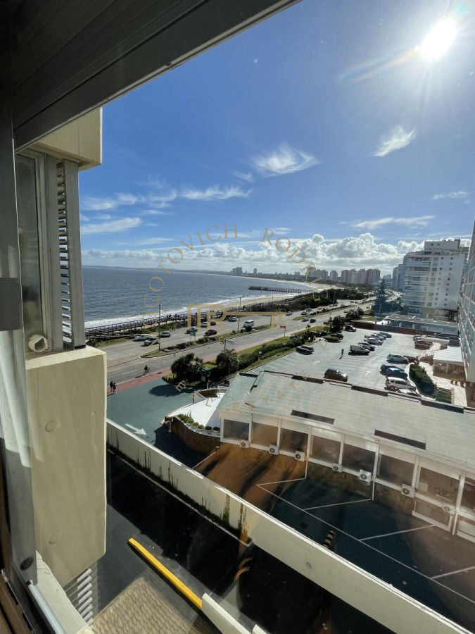 Apartamento ID.2904 - Apartamento en Venta , Mansa, Punta del Este, 3 Dormitorios.