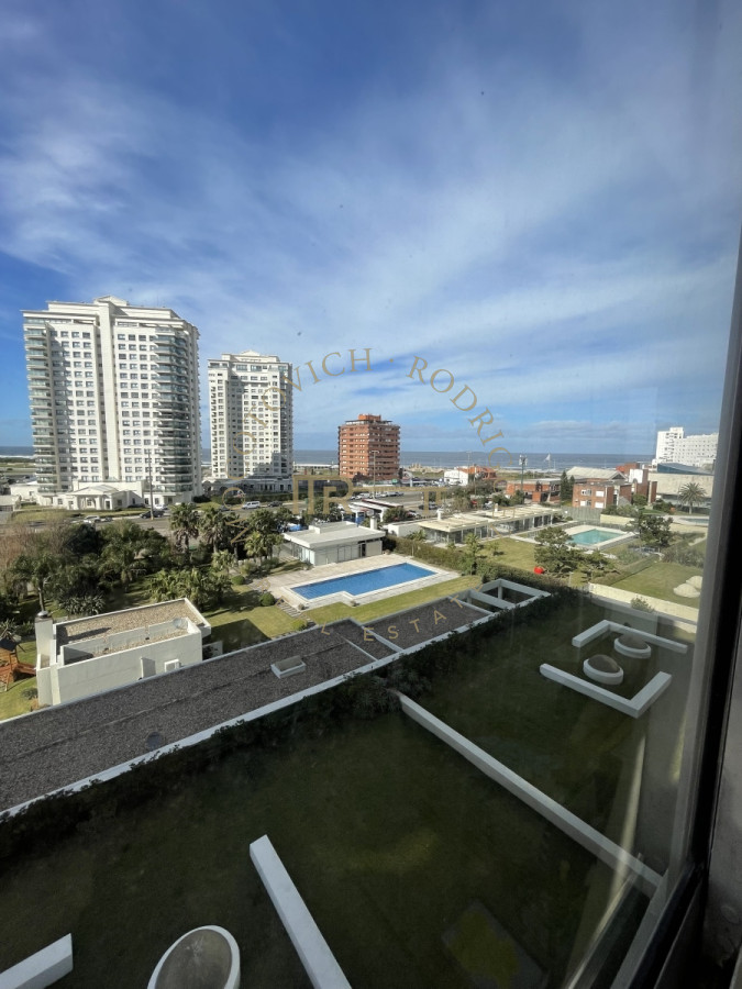 Apartamento ID.2904 - Apartamento en Venta , Mansa, Punta del Este, 3 Dormitorios.