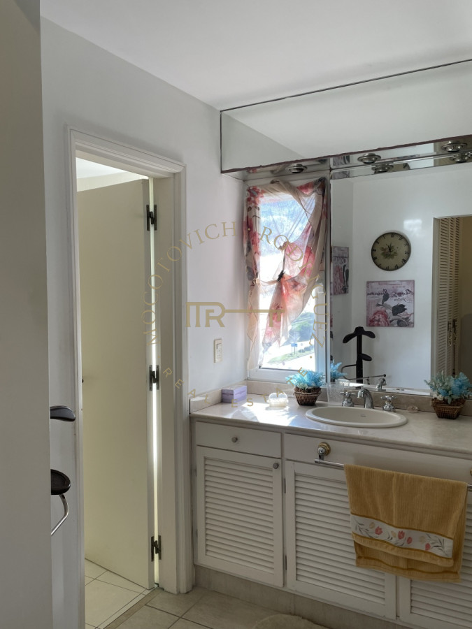 Apartamento ID.2904 - Apartamento en Venta , Mansa, Punta del Este, 3 Dormitorios.
