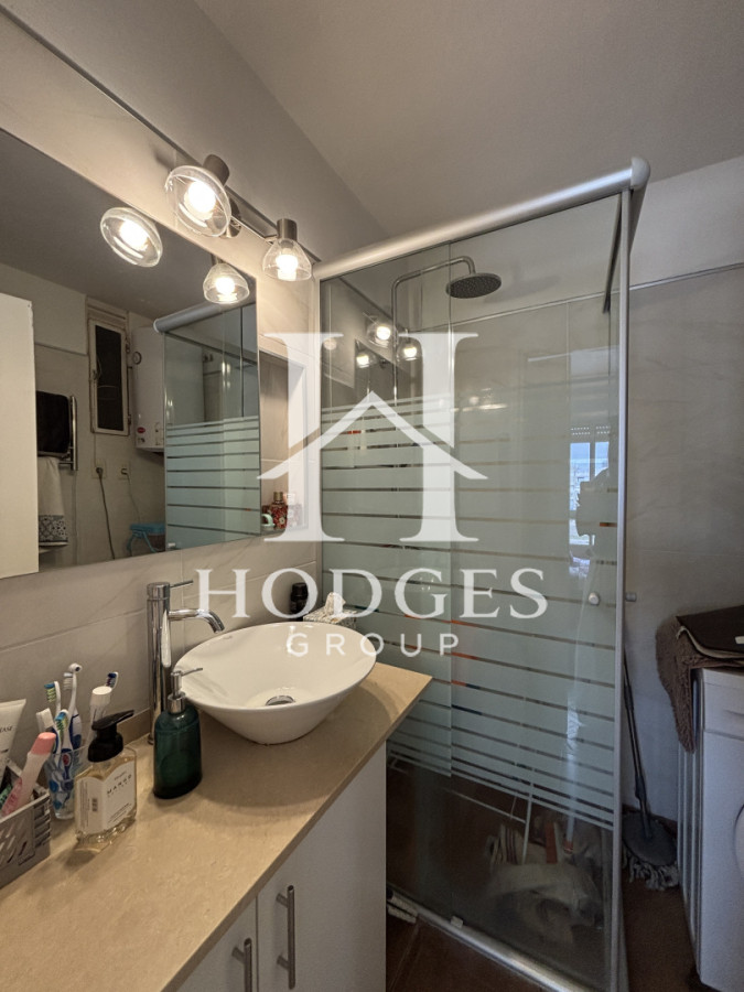 Apartamento ID.123 - En Península con Cochera Techada, 1 y medio dormitorios