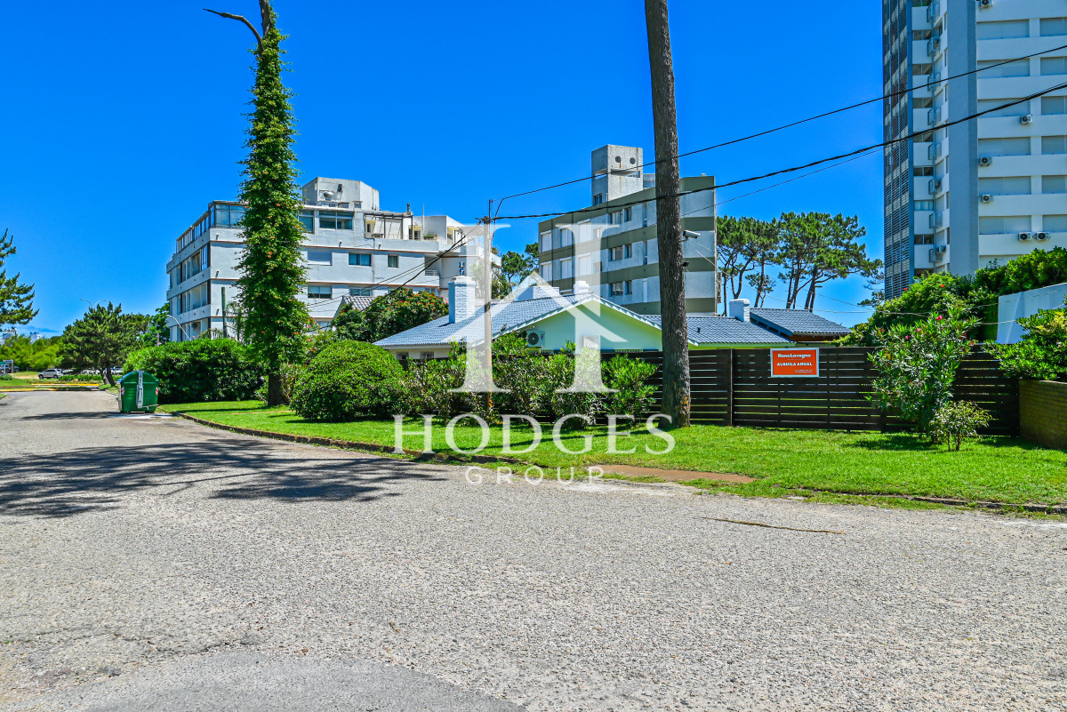 Casa ID.105 - Casa en Venta, Mansa, Punta del Este, 3 Dormitorios.